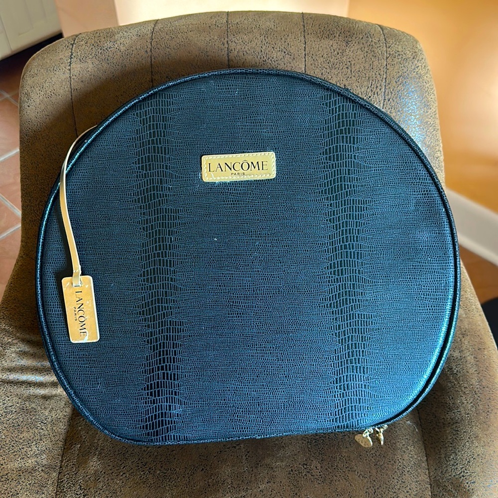 Lančome Paris Cosmetic Leather Round Bag